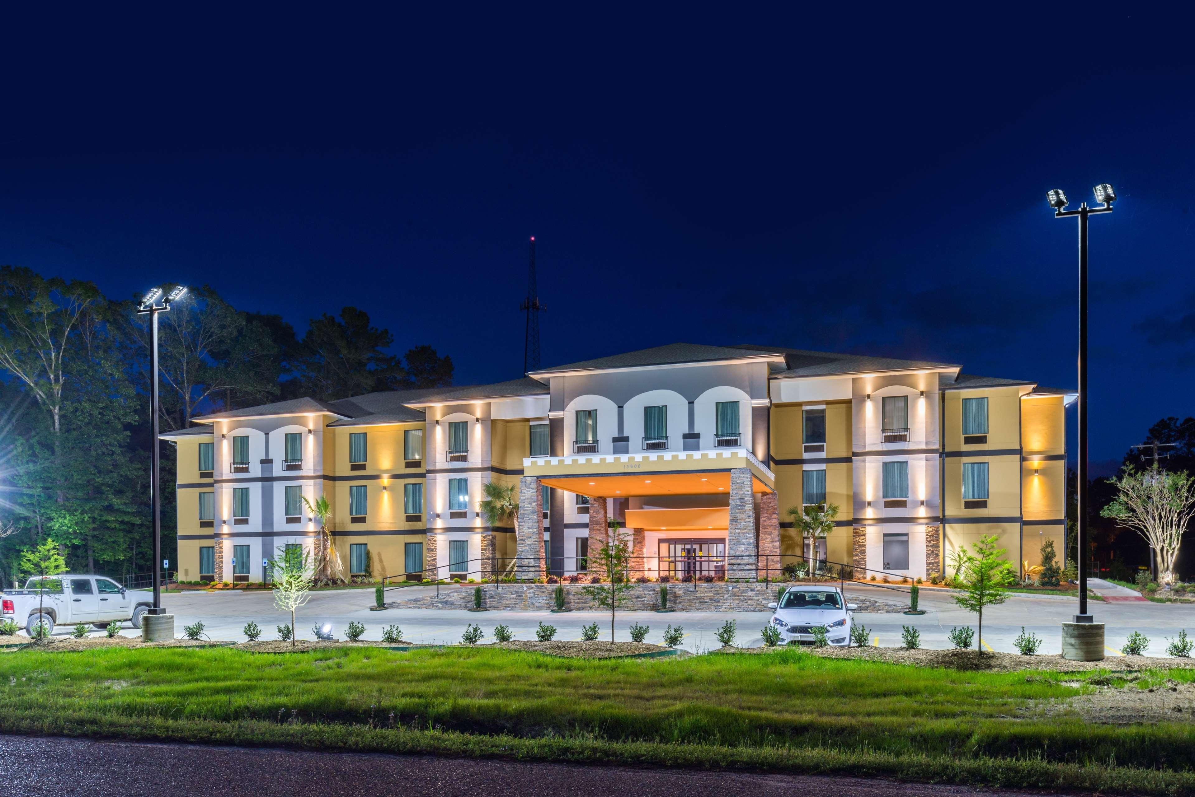 Best Western Plus Regency Park Hotel Walker Exterior photo